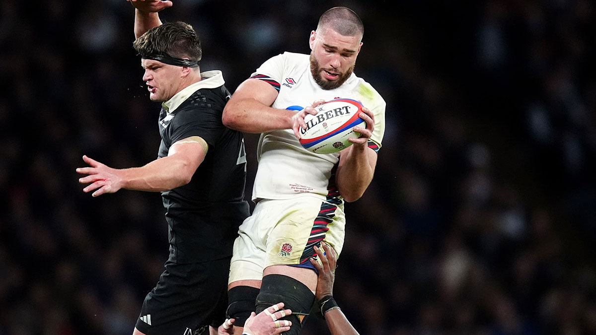 George Martin in action for England v New Zealand in 2024 Autumn Internationals