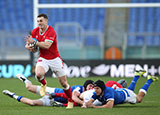 George North runs clear to score a try for Wales against italy in 2021 Six Nations