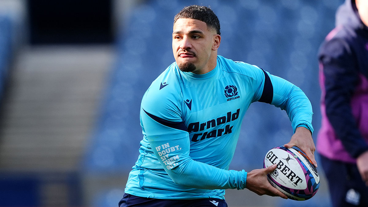Sione Tuipulotu at team run ahead of Scotland v France match in 2026 Six Nations